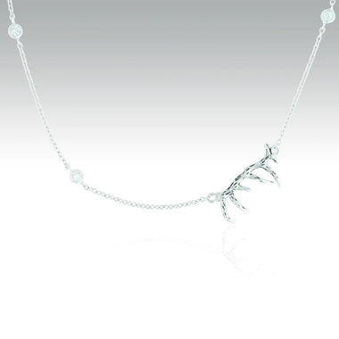 Starry Antlers Grace Necklace